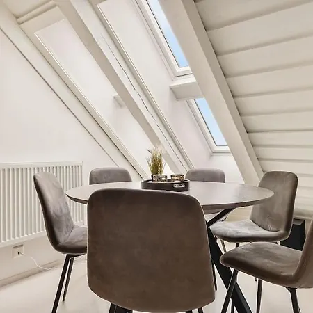 Dinbnb I Historical Seaside Apt I 500m To Bryggen - Value Апартаменты Берген