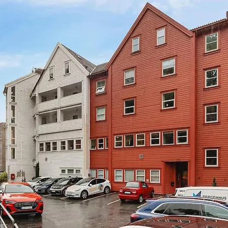 Dinbnb I Historical Seaside Apt I 500m To Bryggen - Value Appartement